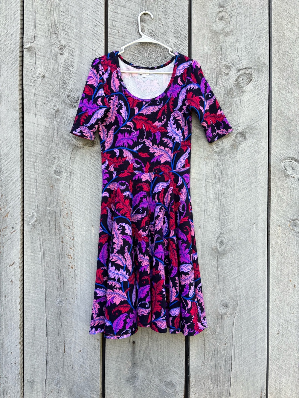 LuLaRoe Scoop Neck Midi Dress in Purple, Pink, Red Size S